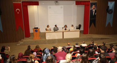 Akdeniz Üniversitesi'nde 'Boşanma ve Kadına Karşı Şiddet' paneli