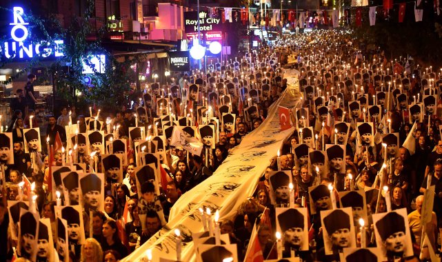 Antalya Ata'ya Saygı Yürüyüşü'nde buluşuyor