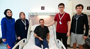 Antalya Şehir Hastanesi'nde pars plana vitrektomi ameliyatı başarıyla uygulandı