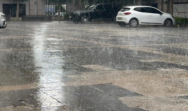 Antalya'da dolu yağışı