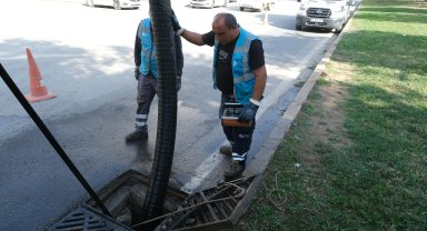 ASAT, Kepez'de yağmursuyu hatlarını temizliyor