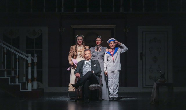 Aşk-ı Memnu operası yeni sezonun ilk tutkusunu sahneye taşıyor