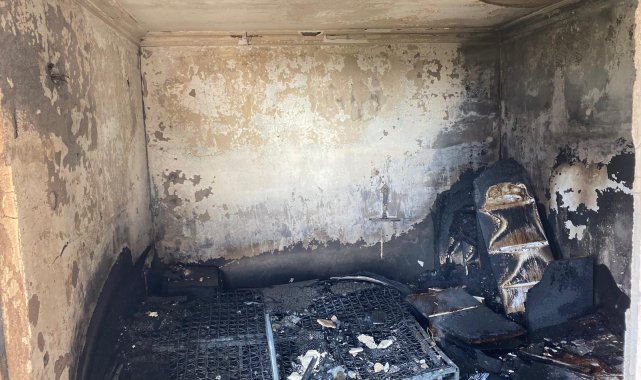 Dairedeki yangın hasara neden oldu