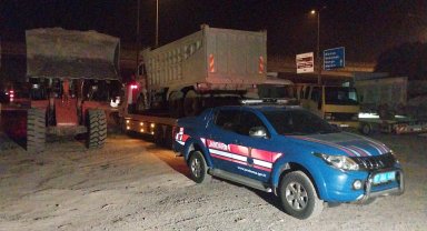 Jandarmadan kum hırsızlarına operasyon