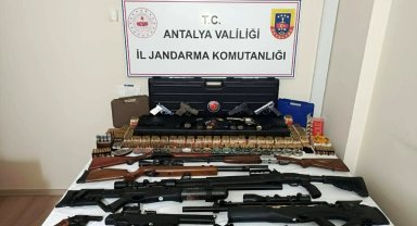 Jandarmanın baskın yaptığı evden cephanelik çıktı