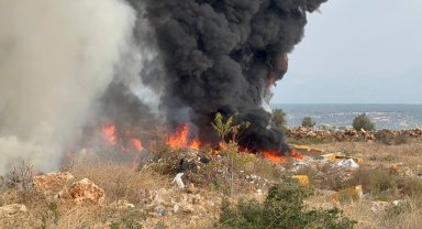 Katı atık yangınında duman kentin birçok noktasından görüldü