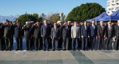 KKTC'nin kuruluş yıl dönümü kutlandı