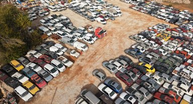 Milyonluk araçlar çürümeye terk edildi; 20 yıldır satılmayı bekleyenler var