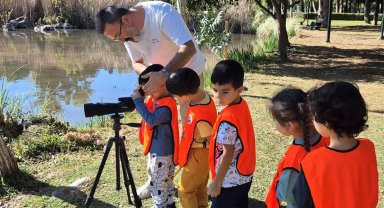 Minik doğa kaşifleri işbaşında