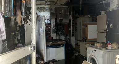 Tamirhanede yangın hasara neden oldu