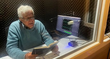 Yazar ve şairler gönüllü okuyucu oldu