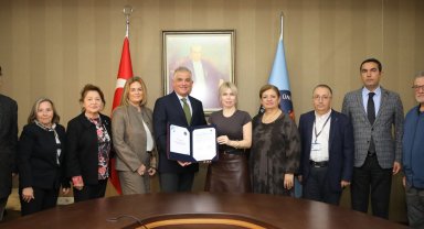 Akdeniz Üniversitesi Hastanesi'ne anjiyografi cihazı bağışı