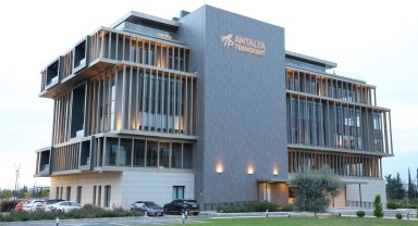 Antalya Teknokent'e Yeşil Dönüşüm Ödülü
