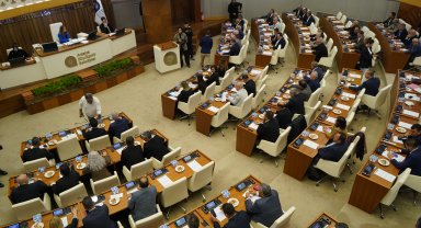 Antalya'da depremler meclisin gündeminde