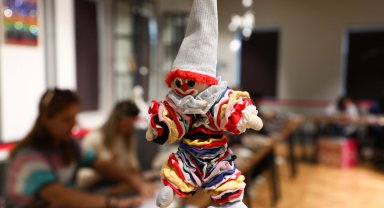 Atık kumaşlar, yılbaşı neşesine dönüştü