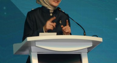 Bakan Göktaş: Türkiye'de kadınlar girişimciliğe yön veriyor