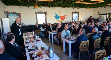 Başkan Kocagöz, belediyenin emekli personeliyle buluştu