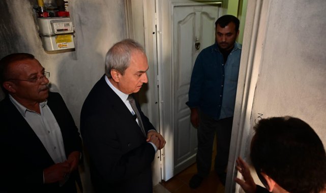 Başkan Kocagöz, evi yanan vatandaşı ziyaret etti