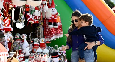 Başkan Uysal'dan Yeni Yıl Çarşısı'na ziyaret