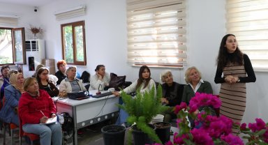 Büyükşehir'den yaş almış bireylere evde çiçek yetiştiriciliği eğitimi