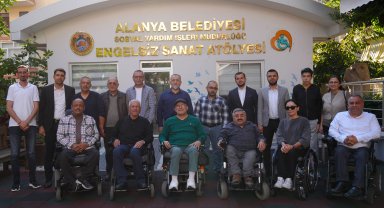 Engelli bireylere özel ödüllü dart turnuvası