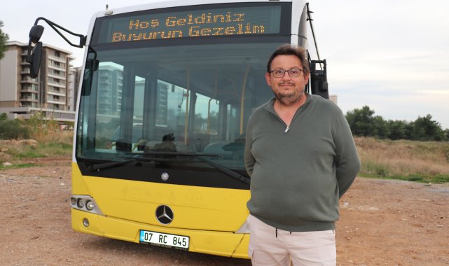 Karavan hayaliyle aldığı eski İETT otobüsüyle mahalleliyi gezdiriyor