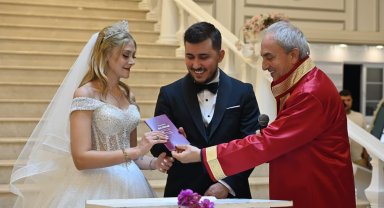 Kepez'de yılın son özel gününde nikah yoğunluğu