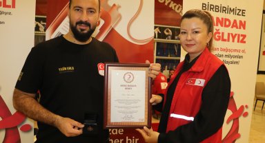 Milli sporculardan kan bağışı