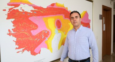 Prof. Dr. Özçelik: Akdeniz'deki faylar bilinmiyor