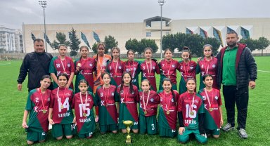 Serik'in yıldızları Antalya şampiyonu