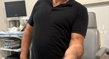 Tükürük bezinden, en büyüğü 2 santim olan 5 taş çıkarıldı