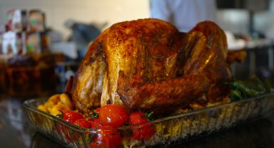 Yılbaşı geleneği hindi; sofralarda hem ekonomik hem pratik