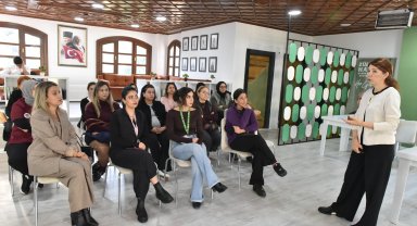 Zübeyde Hanım Kadın Eğitim ve Sosyal Tesisi'nde kadın sağlığı konuşuldu