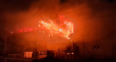 Antalya'da soğuk hava deposunda yangın