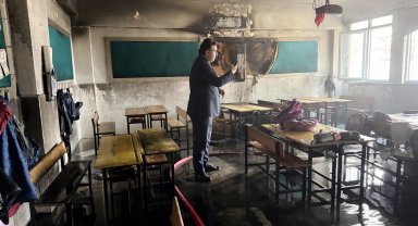 İlkokulda sınıfta yangın çıktı, eğitime 2 gün ara verildi