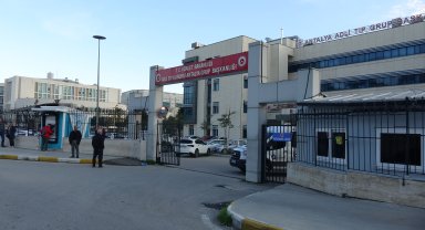 Karne almaya giderken kaza yapan lise öğrencilerinden biri öldü, diğeri ise yaralandı