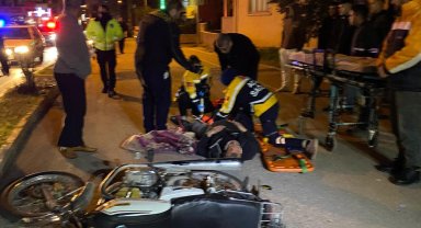 Motosiklet otomobile çarptı: 1 yaralı