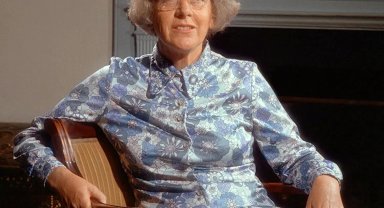 'Anadolu arkeolojisinin annesi'nin külleri, vasiyeti üzerine gün yüzüne çıkardığı 2 bin 500 yıllık tümülüse serpildi