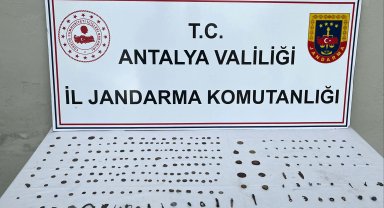 Alanya'da tarihi eser kaçakçılığı operasyonu: 281 eser ele geçirildi