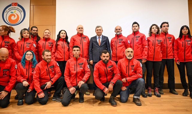 Antalya'da 6 Şubat depremleri anması