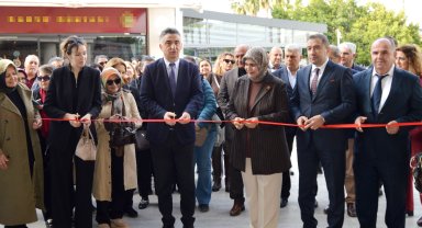 Antalya'da AVM'de kış manzaraları