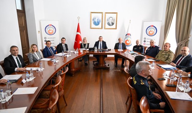 Antalya'nın fethi ve Atatürk'ün Antalya'ya gelişinin yıl dönümü programları değerlendirildi