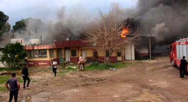 Ekmek fırını çıkan yangında kullanılamaz hale geldi