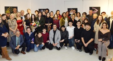 Genç sanatçının ilk sergi heyecanı