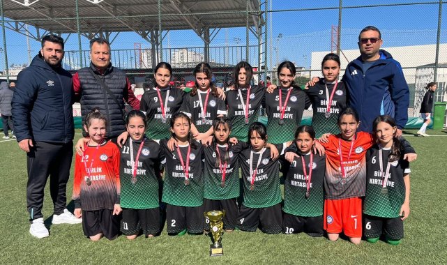 Hacı Mustafa Bankoğlu Ortaokulu ikinci oldu