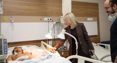 Kazada kopup 'dikilemez' denilen uzuvlar için 10 saatlik ameliyat