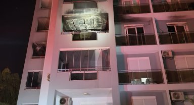 Rezidansta başlayan yangın söndürüldü