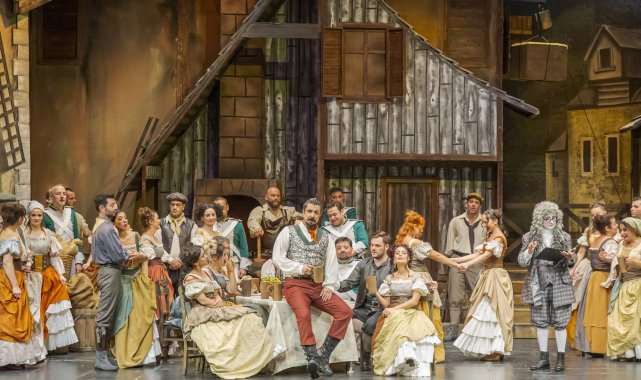 Şubatta perde sanat için açıldı