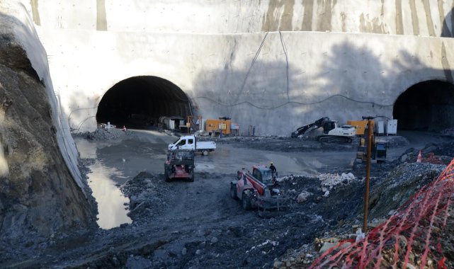 Tünel ve yol çalışmasındaki kazada 2 işçi yaralandı