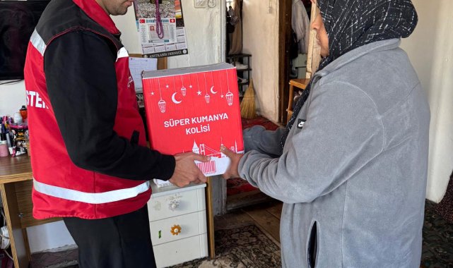 Ailelere ramazan kolisi dağıtımı